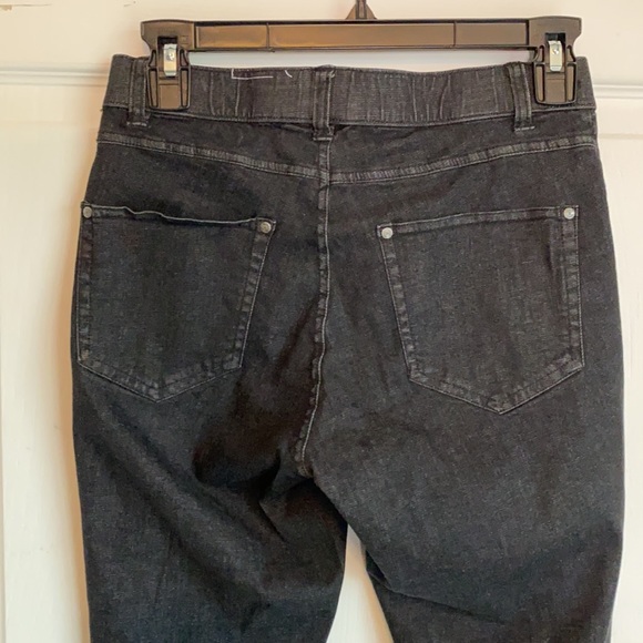 Hue Jean Leggings Ripped Ankle Slit Denim Black Wash Size Small - Picture 9 of 11